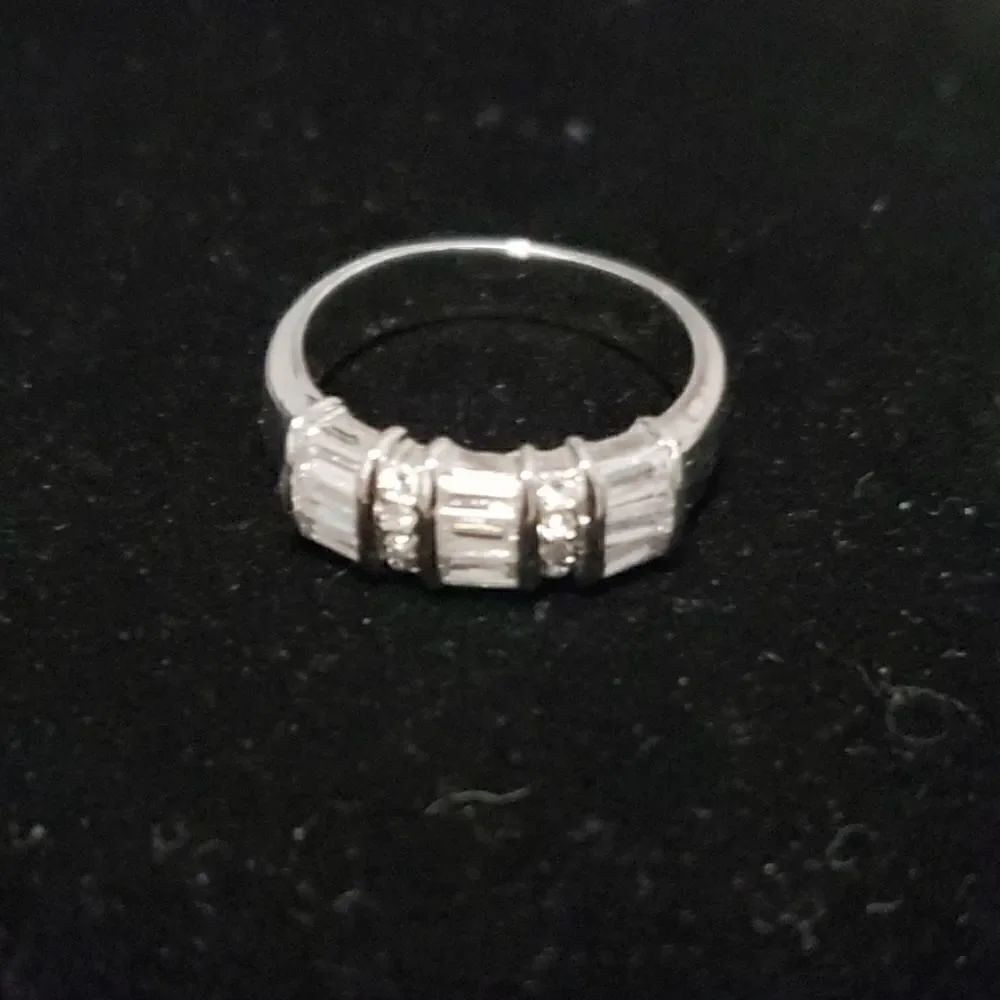 Simulated diamond statement ring - Picture 2 of 2